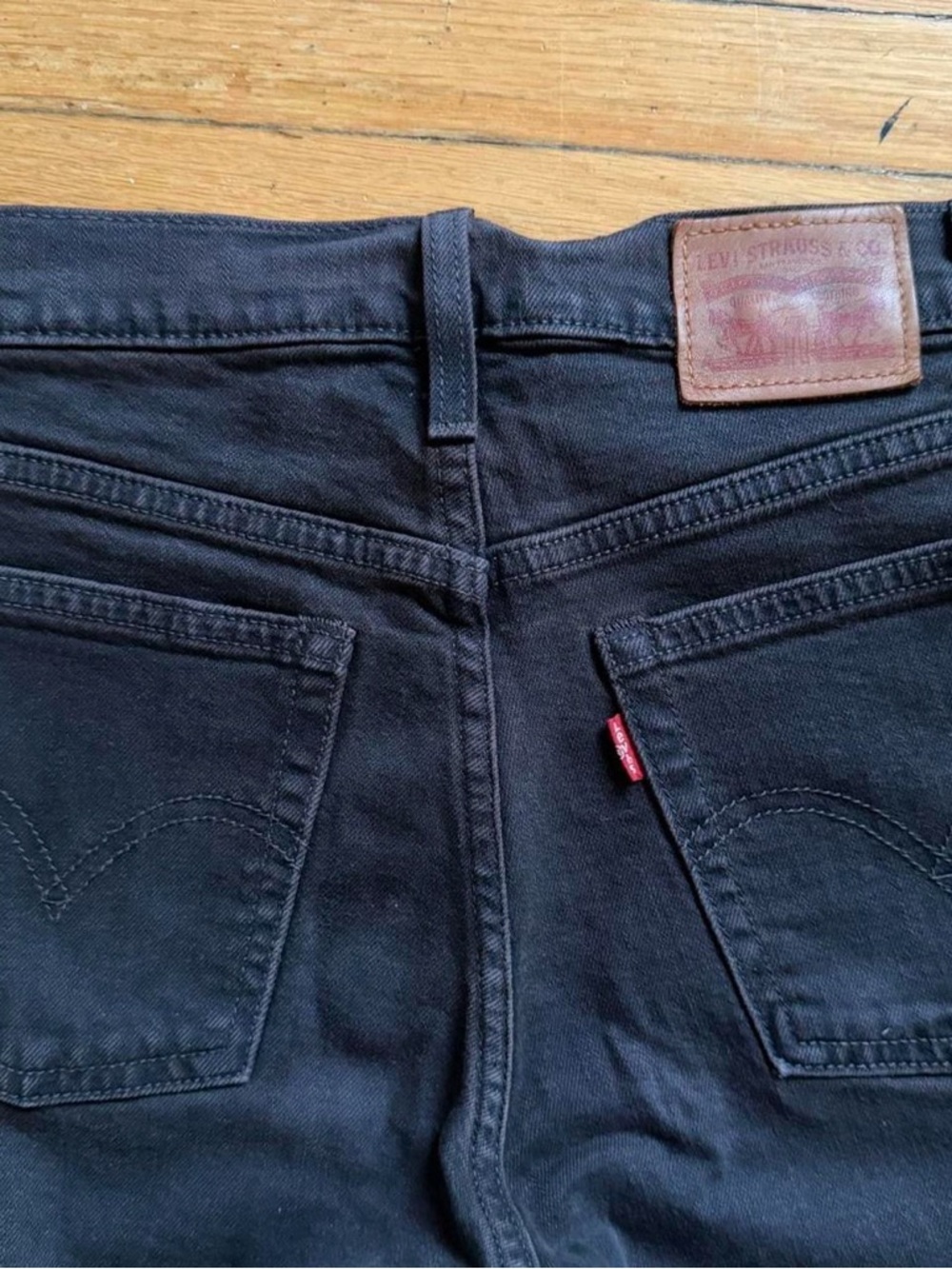 Vintage women’s Levi's 501 Black Slim Straight Denim Jeans